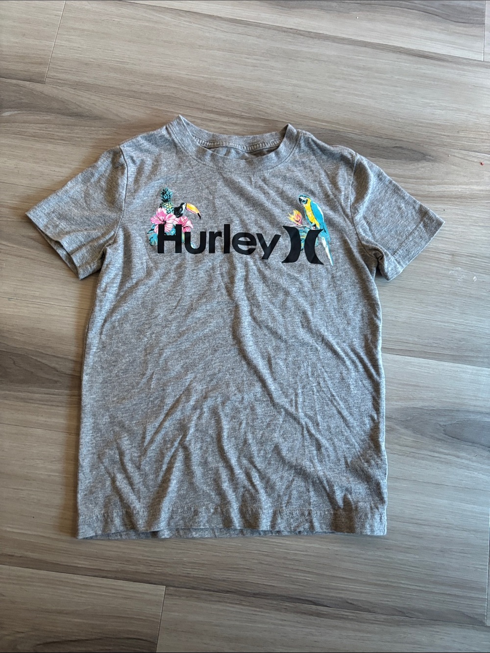 Hurley Gray Tee with Colorful Tropical Parrot Accents